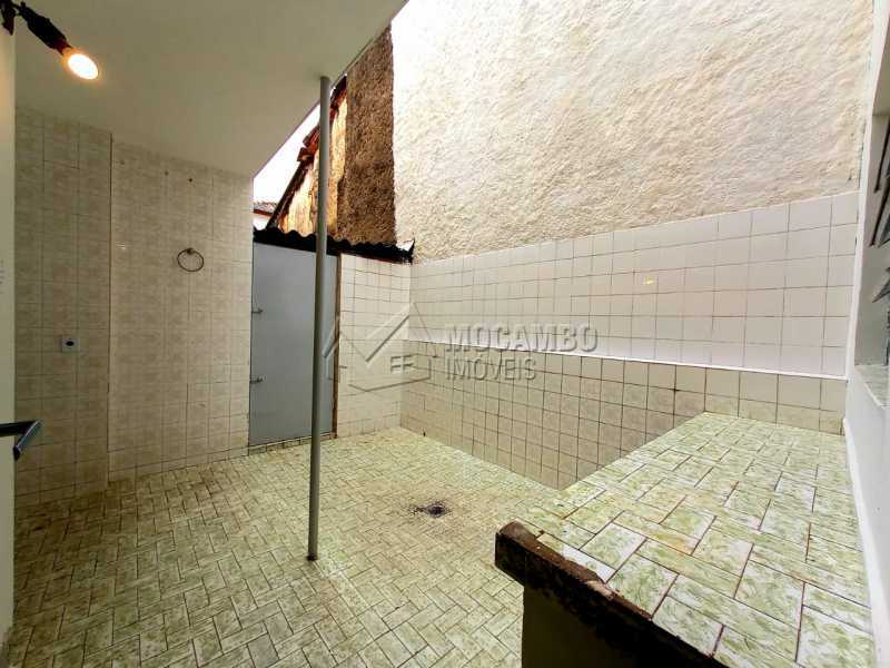 Conheça Quintal do imóvel - Casa Comercial para alugar Itatiba,SP Centro - R$ 2.500 - FCCC30017 - 9 Quintal - Casa Comercial para alugar Itatiba,SP Centro - R$ 2.500 - FCCC30017 - 9