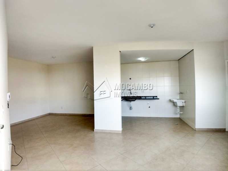 Conheça Sala/Cozinha do imóvel - Flat 1 quarto para alugar Itatiba,SP - R$ 750 - FCFL10025 - 3 Sala/Cozinha - Flat 1 quarto para alugar Itatiba,SP - R$ 750 - FCFL10025 - 3