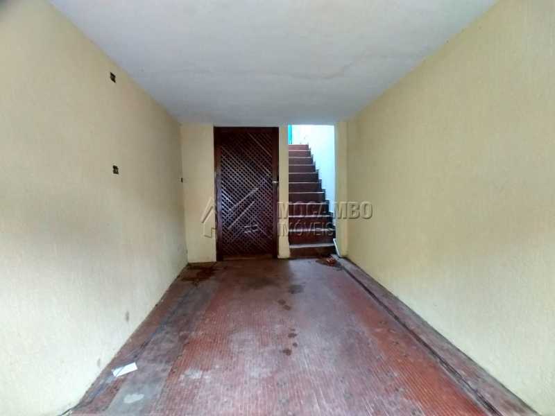 Conheça Garagem do imóvel - Casa 2 quartos para alugar Itatiba,SP Centro - R$ 1.000 - FCCA21369 - 8 Garagem - Casa 2 quartos para alugar Itatiba,SP Centro - R$ 1.000 - FCCA21369 - 8