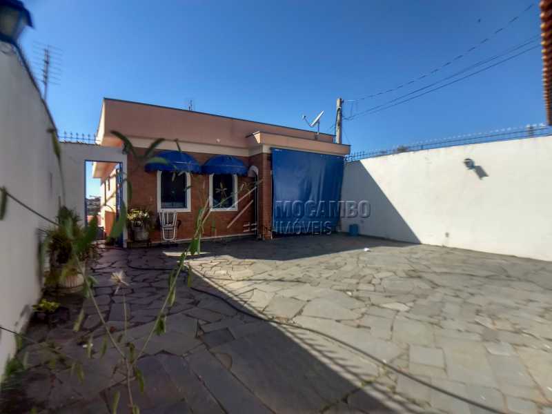 Conheça Garagem do imóvel - Casa 2 quartos para alugar Itatiba,SP - R$ 2.300 - FCCA21373 - 16 Garagem - Casa 2 quartos para alugar Itatiba,SP - R$ 2.300 - FCCA21373 - 16