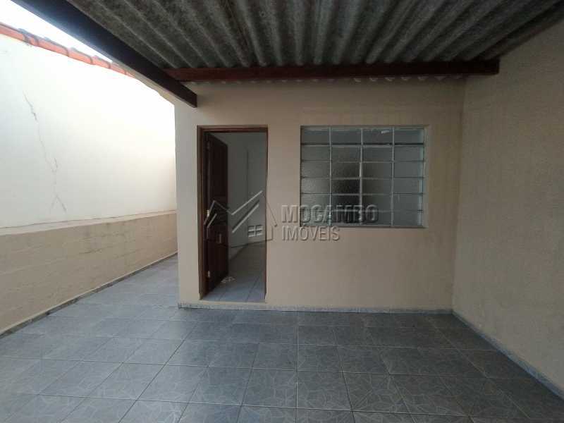Conheça Garagem do imóvel - Casa 2 quartos à venda Itatiba,SP - R$ 250.000 - FCCA21379 - 1 Garagem - Casa 2 quartos à venda Itatiba,SP - R$ 250.000 - FCCA21379 - 1