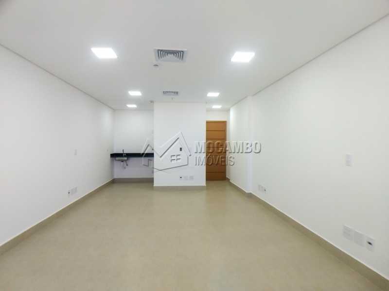 Conheça Sala do imóvel - Sala Comercial 37m² para alugar Itatiba,SP - R$ 950 - FCSL00225 - 3 Sala - Sala Comercial 37m² para alugar Itatiba,SP - R$ 950 - FCSL00225 - 3