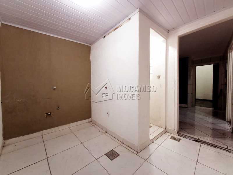 Conheça Sala do imóvel - Casa Comercial para alugar Itatiba,SP Centro - R$ 1.000 - FCCC20017 - 21 Sala - Casa Comercial para alugar Itatiba,SP Centro - R$ 1.000 - FCCC20017 - 21