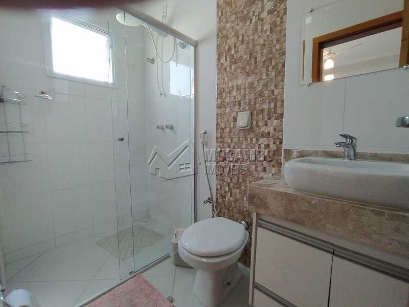 Conheça Banheiro Suíte 01 do imóvel - Casa em Condomínio 3 quartos à venda Itatiba,SP - R$ 1.100.000 - FCCN30499 - 15 Banheiro Suíte 01 - Casa em Condomínio 3 quartos à venda Itatiba,SP - R$ 1.100.000 - FCCN30499 - 15