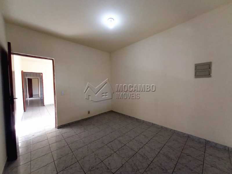 Conheça Dormitório 01 do imóvel - Casa 2 quartos para alugar Itatiba,SP - R$ 1.300 - FCCA21411 - 12 Dormitório 01 - Casa 2 quartos para alugar Itatiba,SP - R$ 1.300 - FCCA21411 - 12