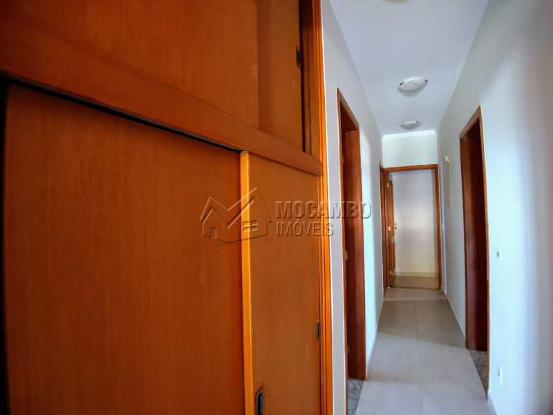 Conheça Corredor do imóvel - Casa em Condomínio 5 quartos à venda Itatiba,SP - R$ 2.200.000 - FCCN50039 - 15 Corredor - Casa em Condomínio 5 quartos à venda Itatiba,SP - R$ 2.200.000 - FCCN50039 - 15