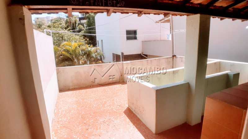 Conheça Quintal do imóvel - Casa 2 quartos à venda Itatiba,SP Centro - R$ 350.000 - FCCA21426 - 8 Quintal - Casa 2 quartos à venda Itatiba,SP Centro - R$ 350.000 - FCCA21426 - 8