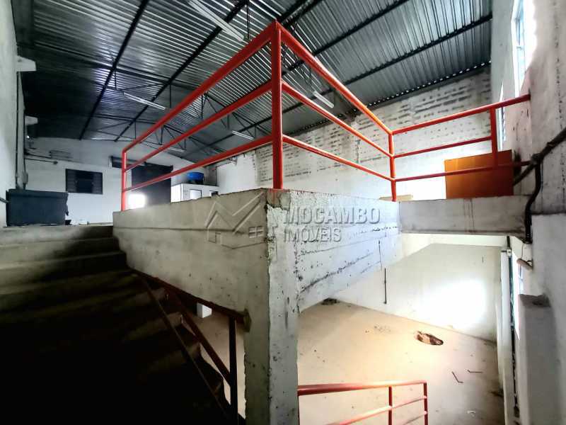 Conheça Galpão - FCGA00182 do imóvel - Galpão 341m² para alugar Itatiba,SP Vila Rita - R$ 3.000 - FCGA00182 - 8 Galpão - FCGA00182 - Galpão 341m² para alugar Itatiba,SP Vila Rita - R$ 3.000 - FCGA00182 - 8