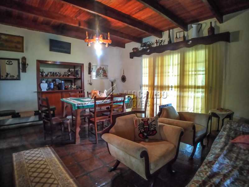 Conheça Sala do imóvel - Sítio 145200m² à venda Itatiba,SP - R$ 1.900.000 - FCSI20013 - 21 Sala - Sítio 145200m² à venda Itatiba,SP - R$ 1.900.000 - FCSI20013 - 21