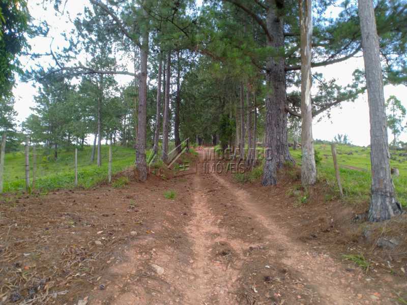 Conheça Acesso do imóvel - Sítio 145200m² à venda Itatiba,SP - R$ 1.900.000 - FCSI20013 - 25 Acesso - Sítio 145200m² à venda Itatiba,SP - R$ 1.900.000 - FCSI20013 - 25