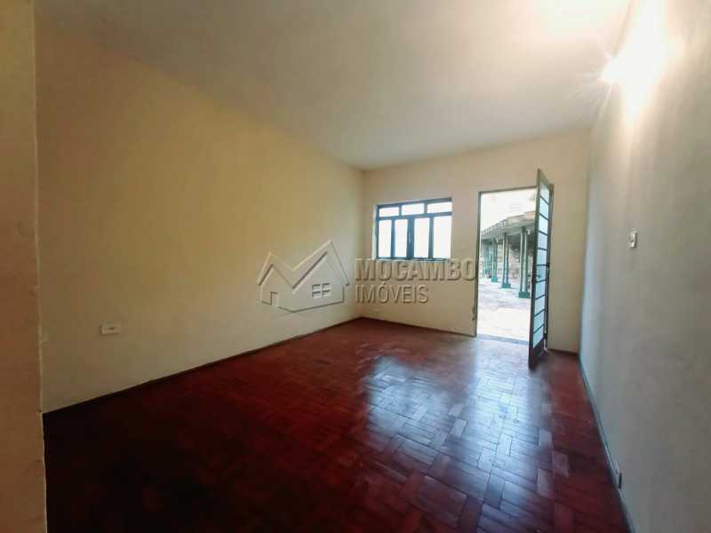 Conheça Sala do imóvel - Casa de Vila 2 quartos para alugar Itatiba,SP - R$ 1.150 - FCCV20002 - 3 Sala - Casa de Vila 2 quartos para alugar Itatiba,SP - R$ 1.150 - FCCV20002 - 3