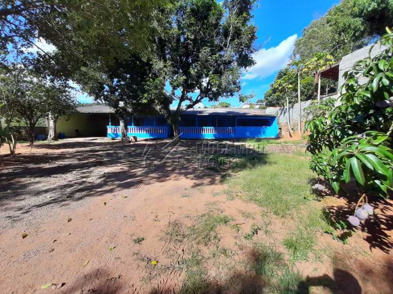 Conheça Pomar do imóvel - Chácara 1171m² à venda Itatiba,SP - R$ 350.000 - FCCH20067 - 8 Pomar - Chácara 1171m² à venda Itatiba,SP - R$ 350.000 - FCCH20067 - 8