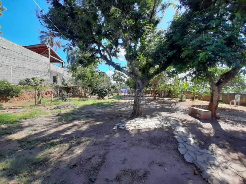 Conheça Pomar do imóvel - Chácara 1171m² à venda Itatiba,SP - R$ 350.000 - FCCH20067 - 20 Pomar - Chácara 1171m² à venda Itatiba,SP - R$ 350.000 - FCCH20067 - 20