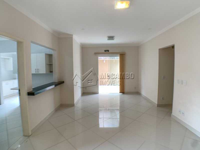 Conheça Sala do imóvel - Casa em Condomínio 3 quartos à venda Itatiba,SP - R$ 740.000 - FCCN30516 - 6 Sala - Casa em Condomínio 3 quartos à venda Itatiba,SP - R$ 740.000 - FCCN30516 - 6