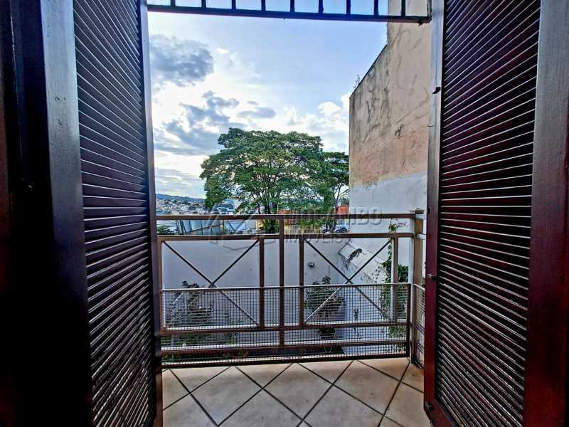 Conheça SACADA - QUARTO 02 do imóvel - Casa 4 quartos para alugar Itatiba,SP - R$ 4.000 - FCCA40148 - 16 SACADA - QUARTO 02 - Casa 4 quartos para alugar Itatiba,SP - R$ 4.000 - FCCA40148 - 16