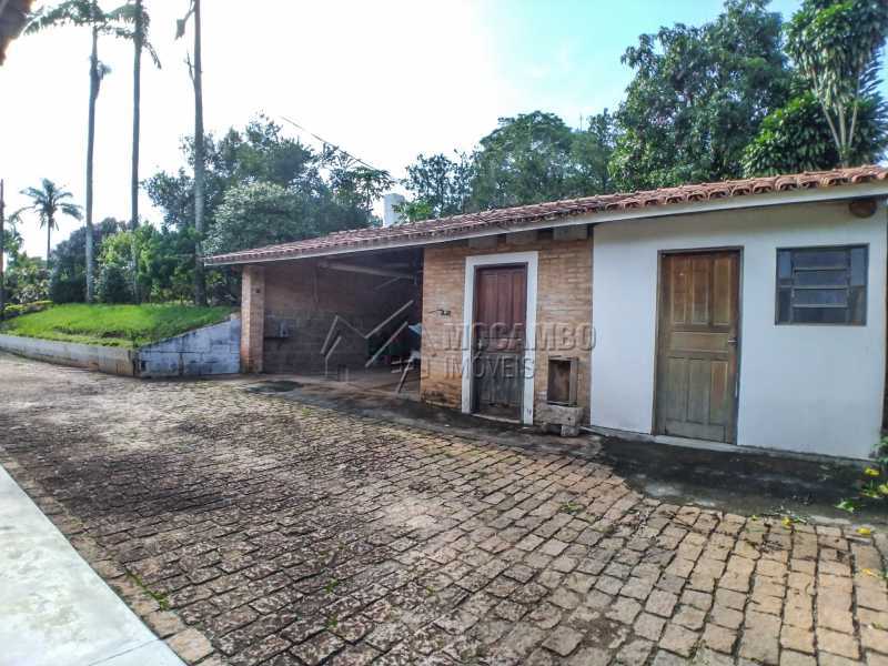 Conheça Garagem do imóvel - Chácara 2000m² à venda Itatiba,SP - R$ 690.000 - FCCH30119 - 10 Garagem - Chácara 2000m² à venda Itatiba,SP - R$ 690.000 - FCCH30119 - 10
