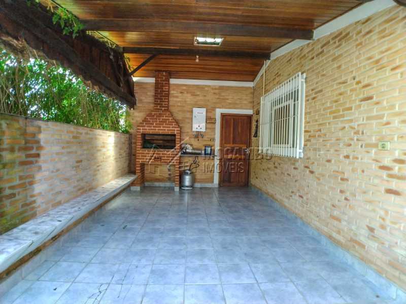 Conheça Churrasqueira do imóvel - Chácara 2000m² à venda Itatiba,SP - R$ 690.000 - FCCH30119 - 12 Churrasqueira - Chácara 2000m² à venda Itatiba,SP - R$ 690.000 - FCCH30119 - 12