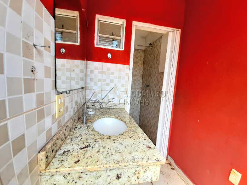 Conheça Banheiro externo do imóvel - Chácara 1000m² à venda Itatiba,SP - R$ 490.000 - FCCH30120 - 7 Banheiro externo - Chácara 1000m² à venda Itatiba,SP - R$ 490.000 - FCCH30120 - 7