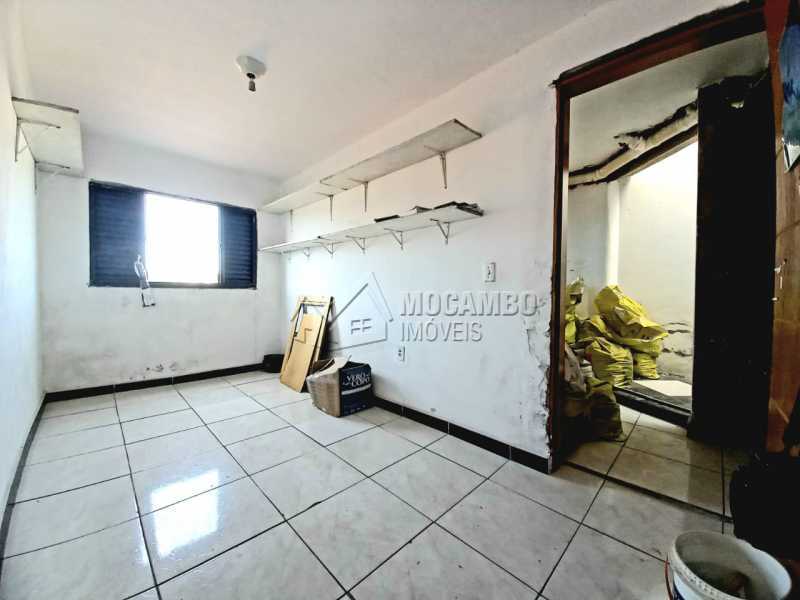 Conheça Quarto 01 do imóvel - Casa 2 quartos para alugar Itatiba,SP - R$ 800 - FCCA21444 - 10 Quarto 01 - Casa 2 quartos para alugar Itatiba,SP - R$ 800 - FCCA21444 - 10