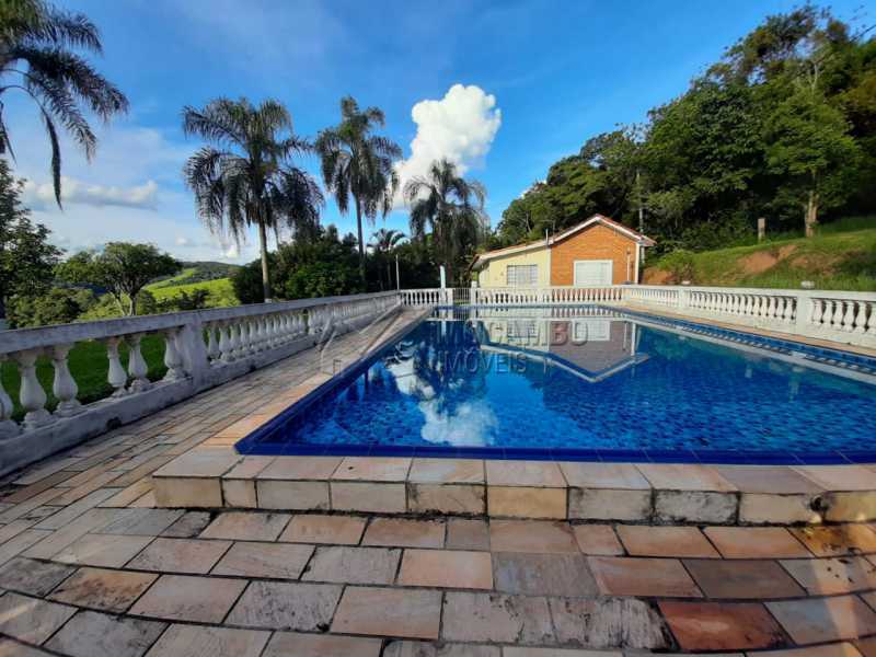 Conheça Piscina do imóvel - Sítio 90000m² à venda Itatiba,SP - R$ 1.600.000 - FCSI30006 - 3 Piscina - Sítio 90000m² à venda Itatiba,SP - R$ 1.600.000 - FCSI30006 - 3