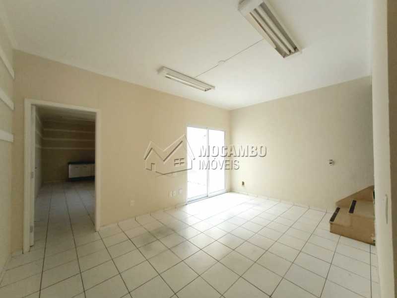 Conheça SALA do imóvel - Casa Comercial para alugar Itatiba,SP Centro - R$ 2.000 - FCCC30018 - 1 SALA - Casa Comercial para alugar Itatiba,SP Centro - R$ 2.000 - FCCC30018 - 1