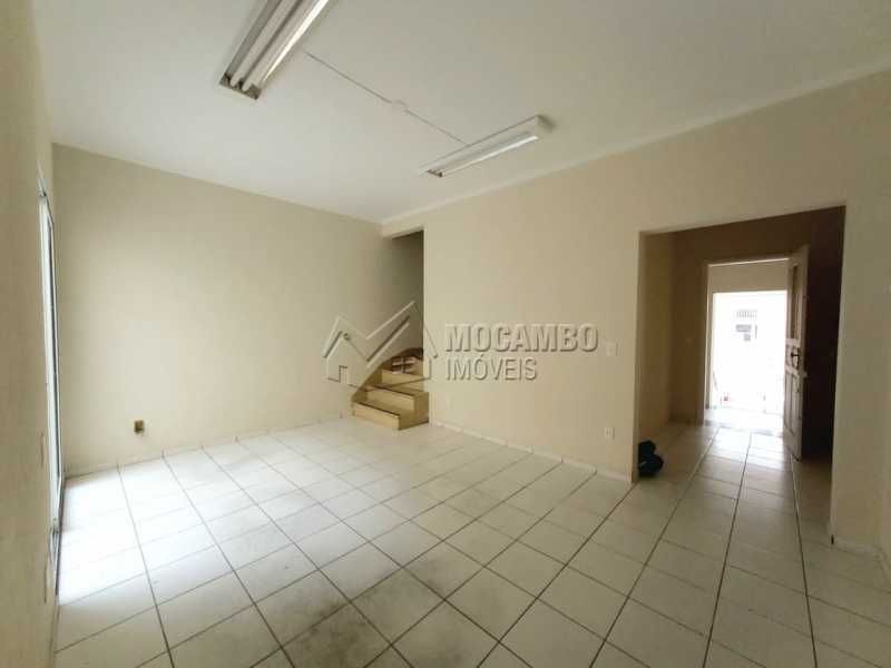 Conheça SALA do imóvel - Casa Comercial para alugar Itatiba,SP Centro - R$ 2.000 - FCCC30018 - 3 SALA - Casa Comercial para alugar Itatiba,SP Centro - R$ 2.000 - FCCC30018 - 3