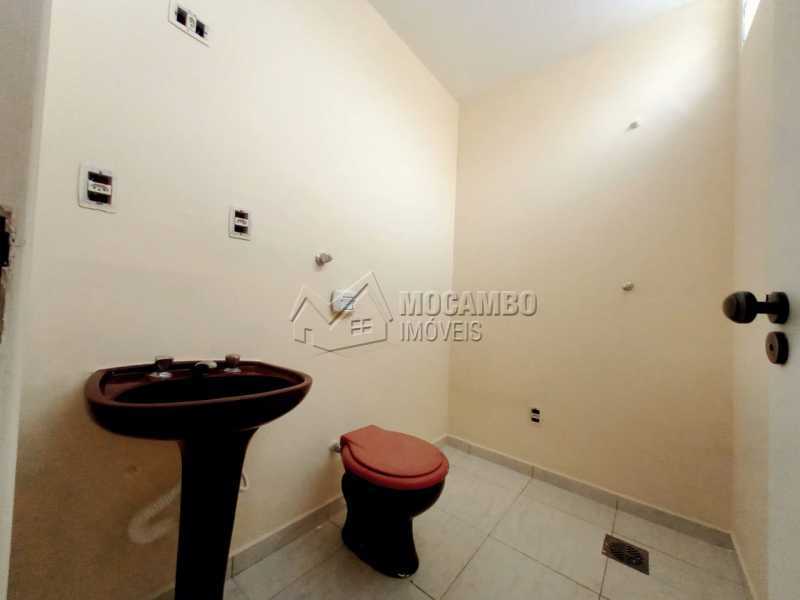 Conheça BANHEIRO DA SUÍTE do imóvel - Casa Comercial para alugar Itatiba,SP Centro - R$ 2.000 - FCCC30018 - 15 BANHEIRO DA SUÍTE - Casa Comercial para alugar Itatiba,SP Centro - R$ 2.000 - FCCC30018 - 15