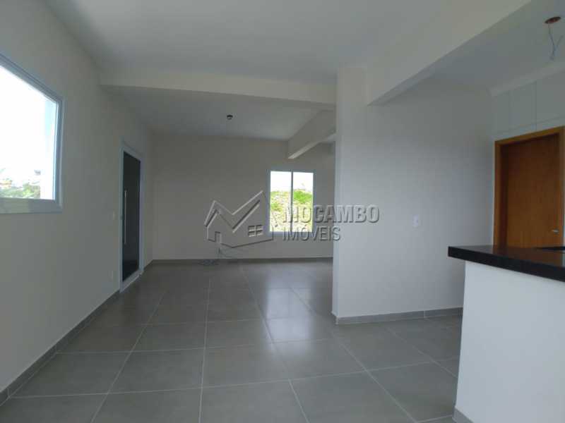 Conheça Sala do imóvel - Casa em Condomínio 3 quartos à venda Itatiba,SP - R$ 790.000 - FCCN30524 - 17 Sala - Casa em Condomínio 3 quartos à venda Itatiba,SP - R$ 790.000 - FCCN30524 - 17