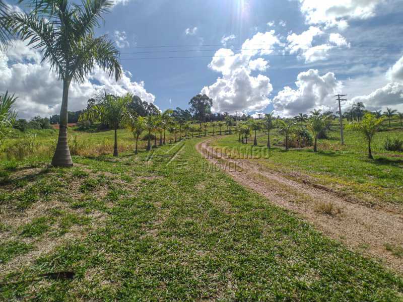 Conheça Acesso do imóvel - Sítio 90000m² à venda Itatiba,SP Mombuca - R$ 3.700.000 - FCSI40010 - 26 Acesso - Sítio 90000m² à venda Itatiba,SP Mombuca - R$ 3.700.000 - FCSI40010 - 26