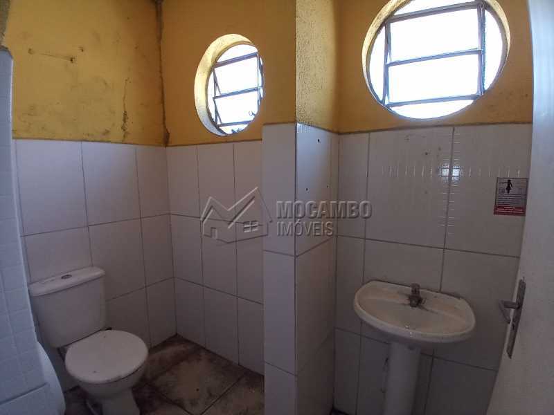 Conheça Banheiro Social 01 do imóvel - Ponto comercial 223m² para alugar Itatiba,SP - R$ 2.700 - FCPC00079 - 7 Banheiro Social 01 - Ponto comercial 223m² para alugar Itatiba,SP - R$ 2.700 - FCPC00079 - 7