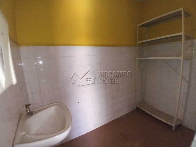 Conheça Banheiro Social 03 do imóvel - Ponto comercial 223m² para alugar Itatiba,SP - R$ 2.700 - FCPC00079 - 10 Banheiro Social 03 - Ponto comercial 223m² para alugar Itatiba,SP - R$ 2.700 - FCPC00079 - 10
