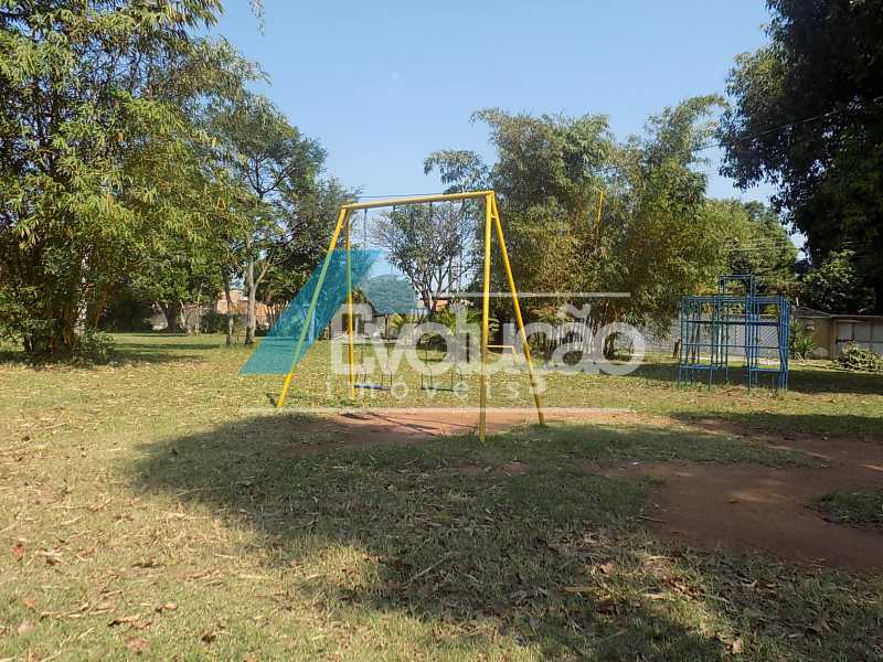 Conheça PRAÇA EM FRENTE TERRENO do imóvel - Terreno À Venda - Guaratiba - Rio de Janeiro - RJ - V0245 - 7 PRAÇA EM FRENTE TERRENO - Terreno À Venda - Guaratiba - Rio de Janeiro - RJ - V0245 - 7