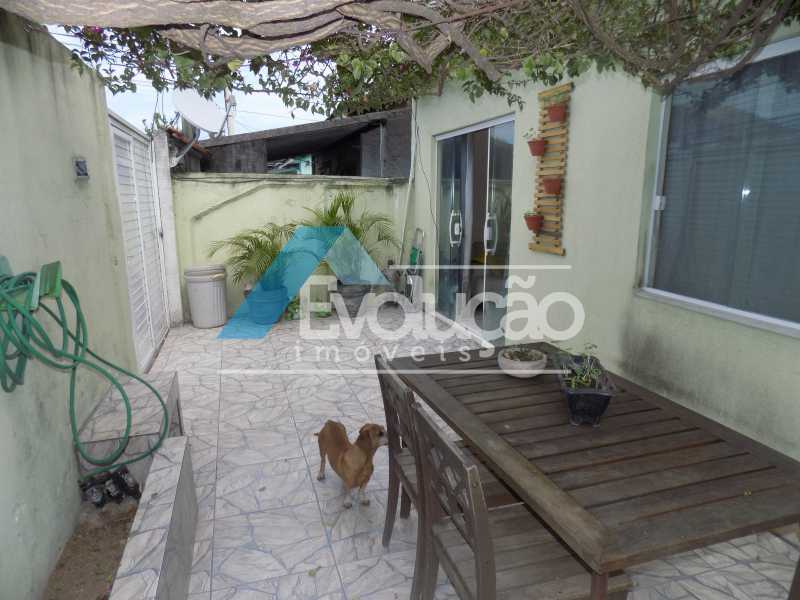 Conheça GARAGEM E QUINTAL do imóvel - Casa 4 quartos à venda Rio de Janeiro,RJ - R$ 260.000 - V0254 - 3 GARAGEM E QUINTAL - Casa 4 quartos à venda Rio de Janeiro,RJ - R$ 260.000 - V0254 - 3