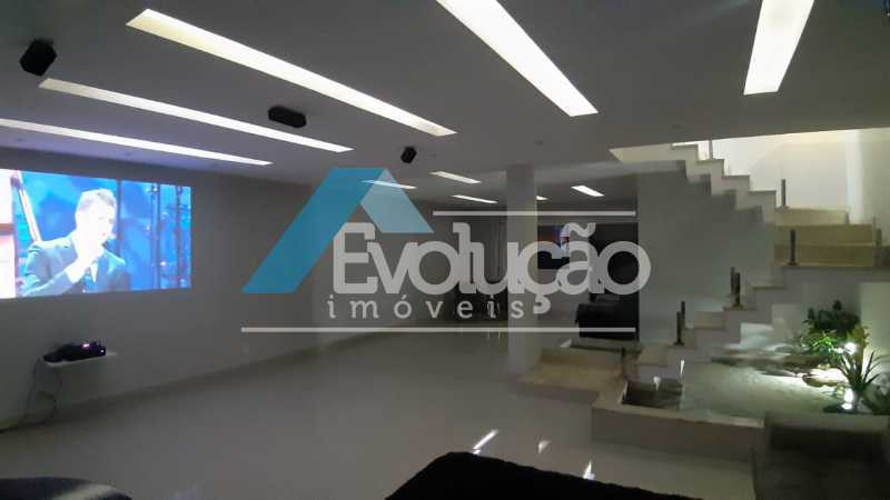 Conheça SALA DE TV do imóvel - Casa em Condomínio 5 quartos à venda Campo Grande, Rio de Janeiro - R$ 1.325.000 - V0312 - 16 SALA DE TV - Casa em Condomínio 5 quartos à venda Campo Grande, Rio de Janeiro - R$ 1.325.000 - V0312 - 16