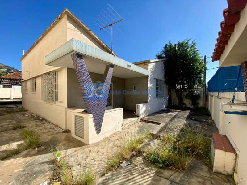 Conheça 1 Frente e lateral do imóvel - Casa à venda Piedade, Rio de Janeiro - R$ 400.000 - CBCA00005 - 1 1 Frente e lateral - Casa à venda Piedade, Rio de Janeiro - R$ 400.000 - CBCA00005 - 1