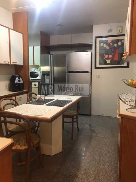 Conheça IMG-20190823-WA0024 do imóvel - Apartamento à venda Avenida Lúcio Costa,Barra da Tijuca, Rio de Janeiro - R$ 6.400.000 - MRAP40038 - 17 IMG-20190823-WA0024 - Apartamento à venda Avenida Lúcio Costa,Barra da Tijuca, Rio de Janeiro - R$ 6.400.000 - MRAP40038 - 17