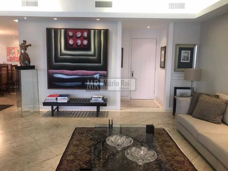Conheça IMG-20190823-WA0032 do imóvel - Apartamento à venda Avenida Lúcio Costa,Barra da Tijuca, Rio de Janeiro - R$ 6.400.000 - MRAP40038 - 10 IMG-20190823-WA0032 - Apartamento à venda Avenida Lúcio Costa,Barra da Tijuca, Rio de Janeiro - R$ 6.400.000 - MRAP40038 - 10
