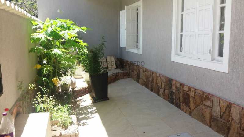 Conheça IMG-20170816-WA0035 do imóvel - Vargem Grande - Rua Zenetildes Alves Meira Cep: 22.785-105-Casa triplex em Vargem Grande www.jorgealfredoimoveis.com.br estamos online, entre em contato. - JACN50001 - 13 IMG-20170816-WA0035 - Vargem Grande - Rua Zenetildes Alves Meira Cep: 22.785-105-Casa triplex em Vargem Grande www.jorgealfredoimoveis.com.br estamos online, entre em contato. - JACN50001 - 13
