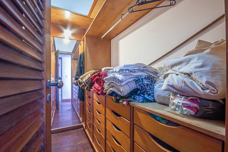Conheça Closet do imóvel - Cobertura Vista Mar com 222 mt2 , Recreio dos Bandeirantes - JACO30017 - 15 Closet - Cobertura Vista Mar com 222 mt2 , Recreio dos Bandeirantes - JACO30017 - 15