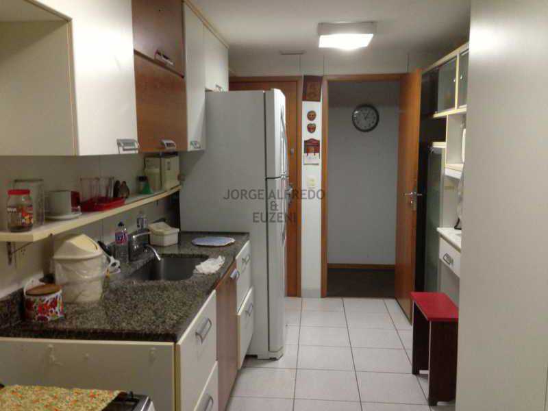 Conheça 14 cozinha do imóvel - Vendo Condominio Lagoa Stylus - Avenida Lineu de Paula Machado 3 quartos . Oportunidade!! - JAAP30080 - 15 14 cozinha - Vendo Condominio Lagoa Stylus - Avenida Lineu de Paula Machado 3 quartos . Oportunidade!! - JAAP30080 - 15