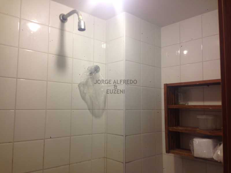 Conheça 18 banheiro empregada do imóvel - Vendo Condominio Lagoa Stylus - Avenida Lineu de Paula Machado 3 quartos . Oportunidade!! - JAAP30080 - 19 18 banheiro empregada - Vendo Condominio Lagoa Stylus - Avenida Lineu de Paula Machado 3 quartos . Oportunidade!! - JAAP30080 - 19