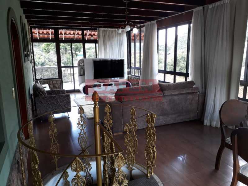 Conheça ccc10a95-d794-416f-87dc-f443e3 do imóvel - EXCELENTE CASA TRIPLEX EM CÔNEGO NOVA FRIBURGO. - GACA50009 - 14 ccc10a95-d794-416f-87dc-f443e3 - EXCELENTE CASA TRIPLEX EM CÔNEGO NOVA FRIBURGO. - GACA50009 - 14