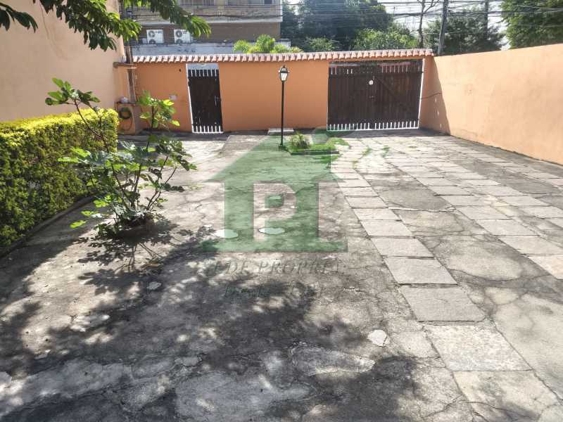 Conheça WhatsApp Image 2019-05-13 at 1 do imóvel - VAZ LOBO, ÓTIMA CASA COM TERRENO 500M² - VLCA20147 - 5 WhatsApp Image 2019-05-13 at 1 - VAZ LOBO, ÓTIMA CASA COM TERRENO 500M² - VLCA20147 - 5