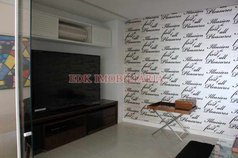 Conheça home theater 2 do imóvel - Casa em Condomínio 5 quartos à venda Barra da Tijuca, Rio de Janeiro - R$ 5.900.000 - 1733 - 15 home theater 2 - Casa em Condomínio 5 quartos à venda Barra da Tijuca, Rio de Janeiro - R$ 5.900.000 - 1733 - 15