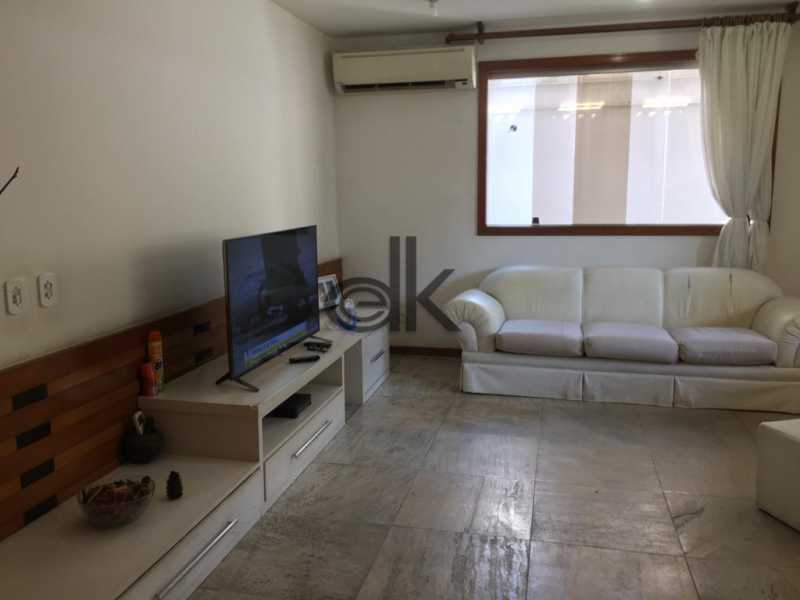 Conheça WhatsApp Image 2020-05-28 at 2 do imóvel - Casa em Condomínio 7 quartos à venda Barra da Tijuca, Rio de Janeiro - R$ 4.000.000 - 6215 - 5 WhatsApp Image 2020-05-28 at 2 - Casa em Condomínio 7 quartos à venda Barra da Tijuca, Rio de Janeiro - R$ 4.000.000 - 6215 - 5