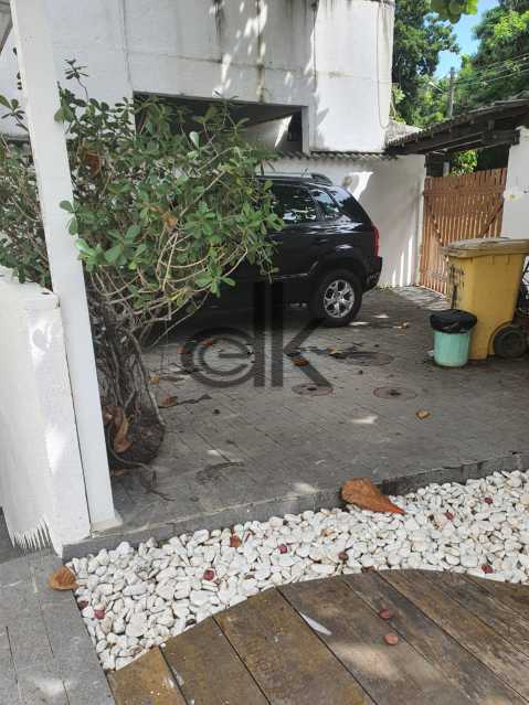 Conheça WhatsApp Image 2021-05-04 at 1 do imóvel - Casa em Condomínio 4 quartos à venda Itanhangá, Rio de Janeiro - R$ 850.000 - 6426 - 26 WhatsApp Image 2021-05-04 at 1 - Casa em Condomínio 4 quartos à venda Itanhangá, Rio de Janeiro - R$ 850.000 - 6426 - 26