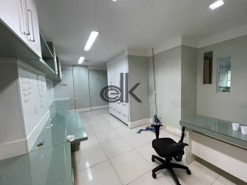 Conheça WhatsApp Image 2021-10-25 at 1 do imóvel - Sala Comercial 130m² para alugar Barra da Tijuca, Rio de Janeiro - R$ 6.000 - A586 - 13 WhatsApp Image 2021-10-25 at 1 - Sala Comercial 130m² para alugar Barra da Tijuca, Rio de Janeiro - R$ 6.000 - A586 - 13