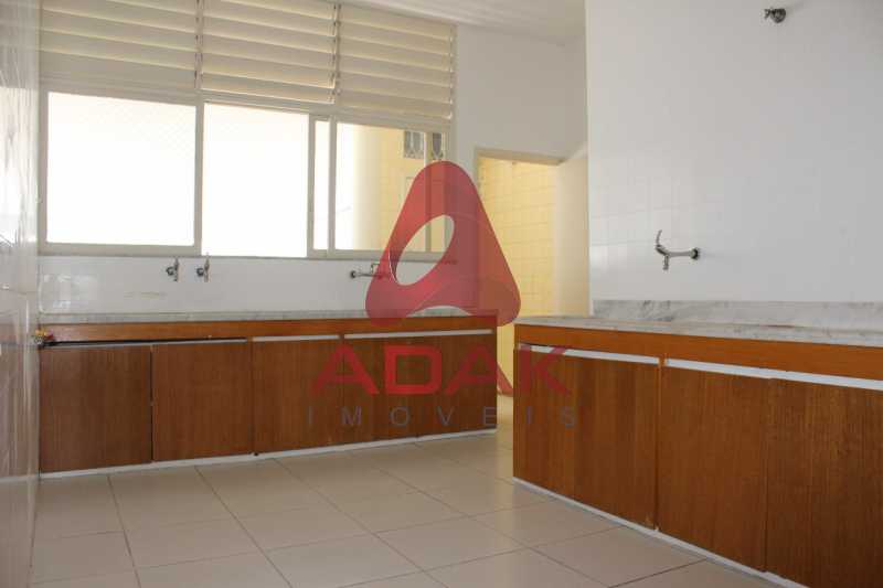 Conheça WhatsApp Image 2018-01-18 at 1 do imóvel - Cobertura 5 quartos à venda Laranjeiras, Rio de Janeiro - R$ 4.000.000 - LACO50004 - 16 WhatsApp Image 2018-01-18 at 1 - Cobertura 5 quartos à venda Laranjeiras, Rio de Janeiro - R$ 4.000.000 - LACO50004 - 16