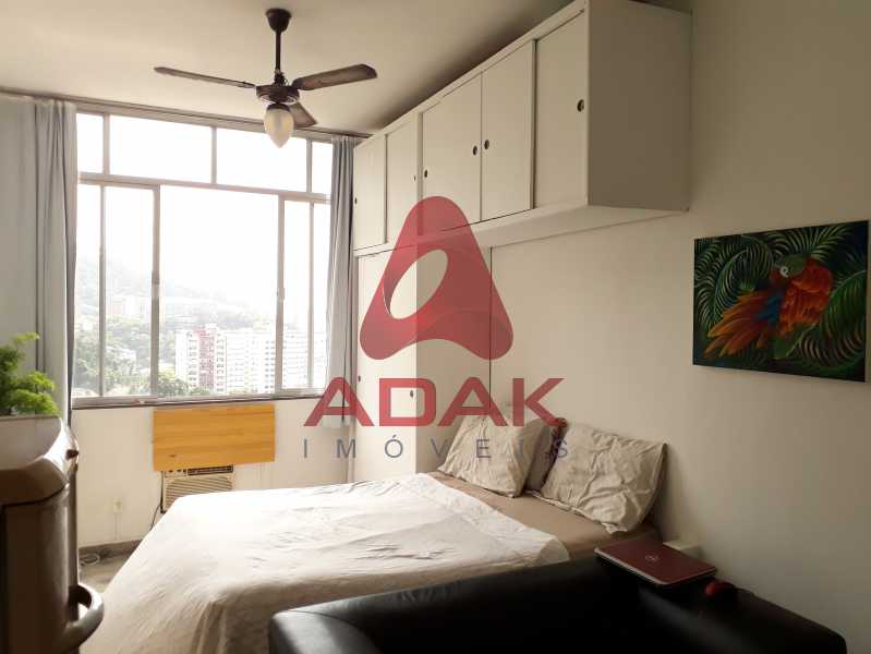 vista 2 - Apartamento à venda Laranjeiras, Rio de Janeiro - R$ 300.000 - LAAP00132 - 4