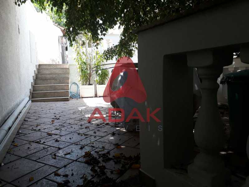 Conheça WhatsApp Image 2018-03-14 at 1 do imóvel - Casa 3 quartos à venda Laranjeiras, Rio de Janeiro - R$ 3.000.000 - LACA30014 - 20 WhatsApp Image 2018-03-14 at 1 - Casa 3 quartos à venda Laranjeiras, Rio de Janeiro - R$ 3.000.000 - LACA30014 - 20